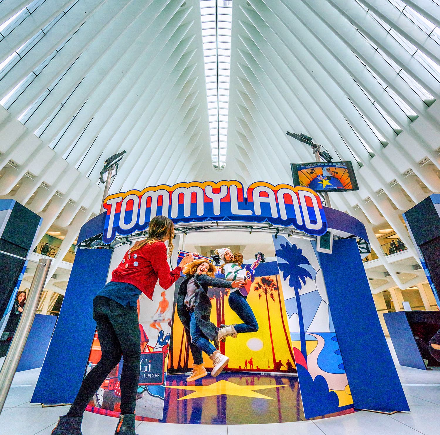TOMMYLAND — production image