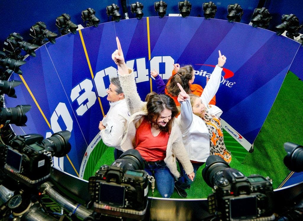 NCAAF Championship - LXXXI — production image